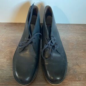 Clarks Navy Leather Chukka Boots Men’s 9